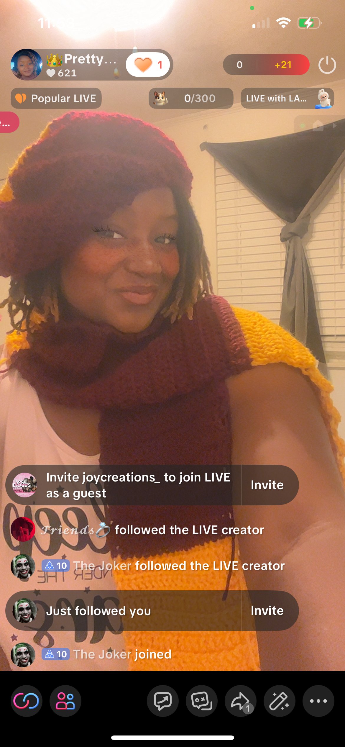 Harry Potter Beanie & Scarve Set